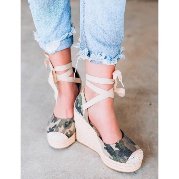 Camo Espadrilles - Picture 4 of 7